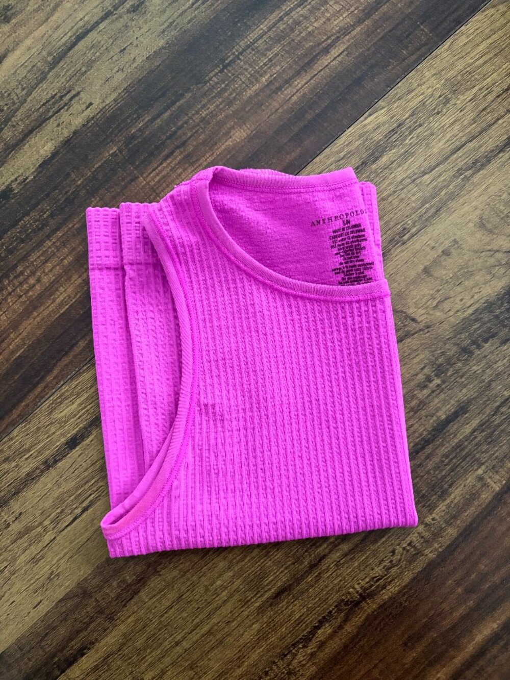 Reegan Seamless Ribbed Cropped Tank Top (S/M) - Picture 4 of 4